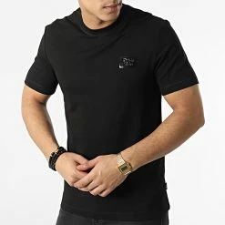 Offres 👍 Tee 👚 Shirt Highshine Box Logo 8836 Noir de Calvin Klein 😀 -France Calvin Klein Soldes 2024 calvin klein 299394 K10K108836 BEH 20220126T145551 03