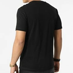 Offres 👍 Tee 👚 Shirt Highshine Box Logo 8836 Noir de Calvin Klein 😀 -France Calvin Klein Soldes 2024 calvin klein 299394 K10K108836 BEH 20220126T145552 04