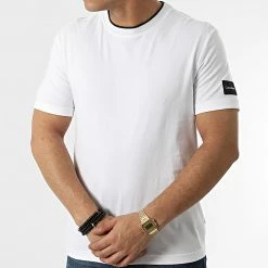 Le moins cher 👏 Tee 👚 Shirt Cotton Turn Up 9072 Blanc de Calvin Klein 🔔 -France Calvin Klein Soldes 2024 calvin klein 299404 K10K109072 YAF 20220126T144935 03