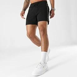 Budget ⭐ Short Jogging A Bandes Medium Jersey 0762 Noir de Calvin Klein ❤️ -France Calvin Klein Soldes 2024 calvin klein 299439 KM0KM00762 BEH 20220525T135739 03