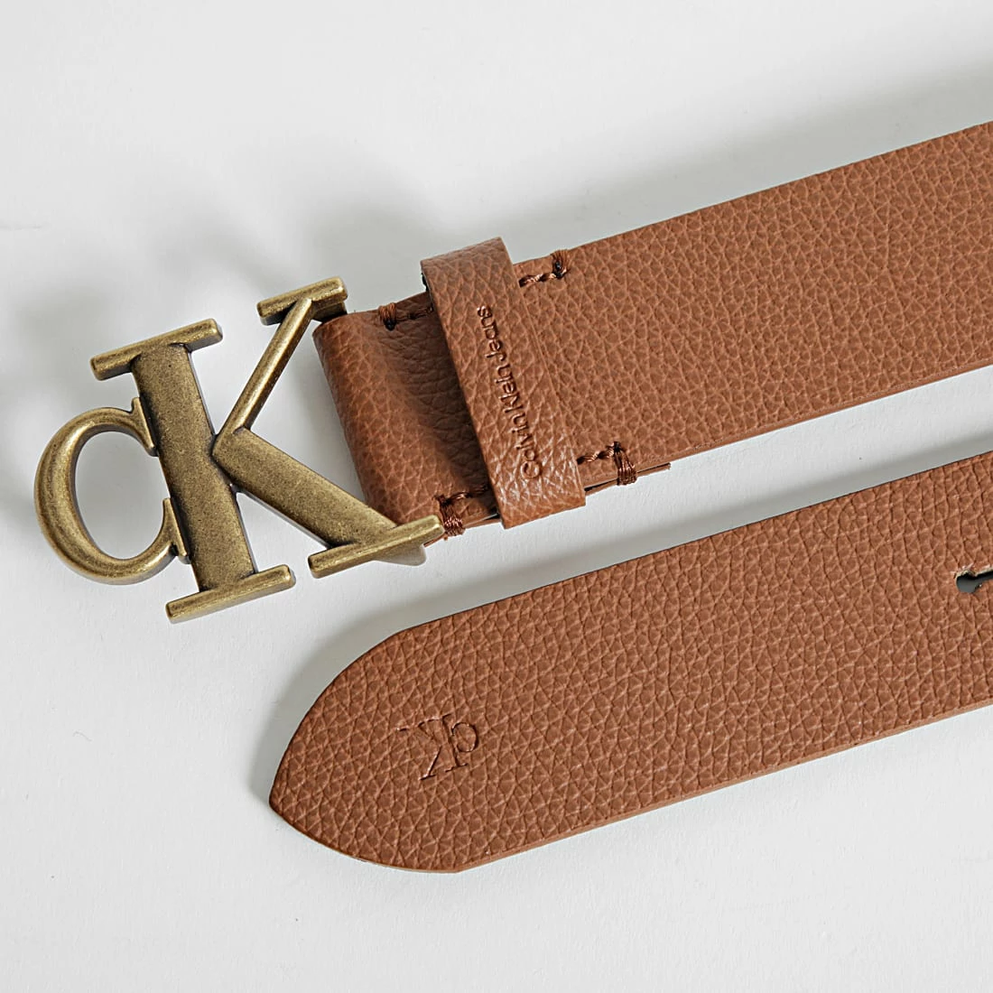 Budget 🛒 Ceinture Mono Hardware 8892 Marron de Calvin Klein 💯 2 Budget 🛒 Ceinture Mono Hardware 8892 Marron de Calvin Klein 💯 – Image 2