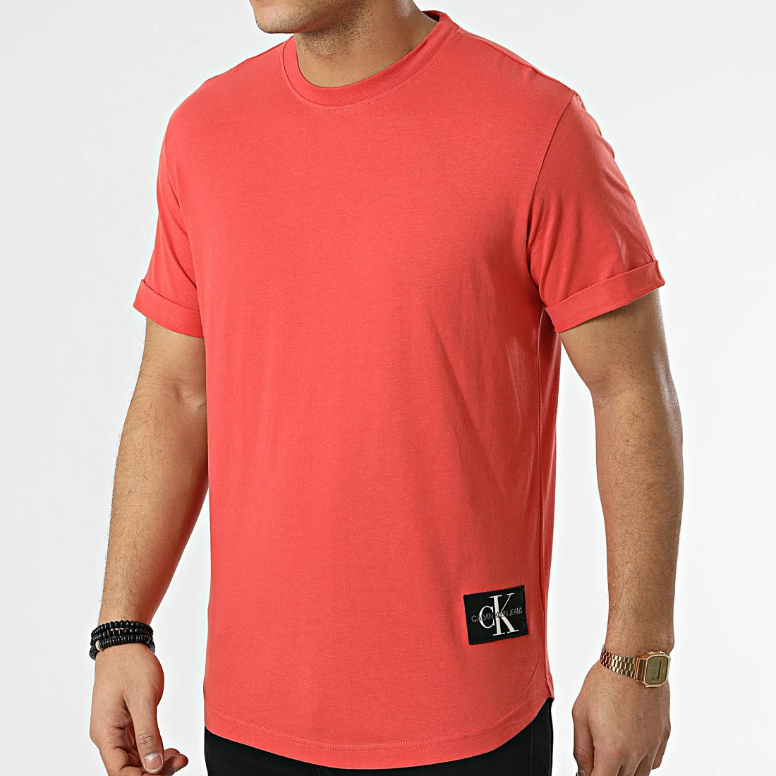 Offres ⌛ Tee 👚 Shirt Oversize Badge Turn Up Sleeve 5319 Orange Foncé de Calvin Klein 🧨 1 Offres ⌛ Tee 👚 Shirt Oversize Badge Turn Up Sleeve 5319 Orange Foncé de Calvin Klein 🧨