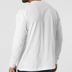 Grosses soldes 👍 Tee 👚 Shirt Manches Longues Poche Seasonal Insitutional 0206 Blanc de Calvin Klein 🌟 -France Calvin Klein Soldes 2024 calvin klein 300014 J30J320206 YAF 20220126T161007 04