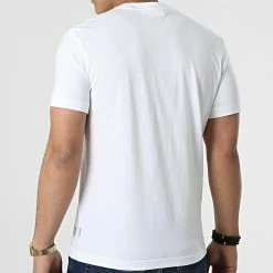 Grosses soldes 🧨 Tee 👚 Shirt Mirrored Logo 8853 Blanc de Calvin Klein 👏 -France Calvin Klein Soldes 2024 calvin klein 300247 K10K108853 YAF 20220408T110843 04