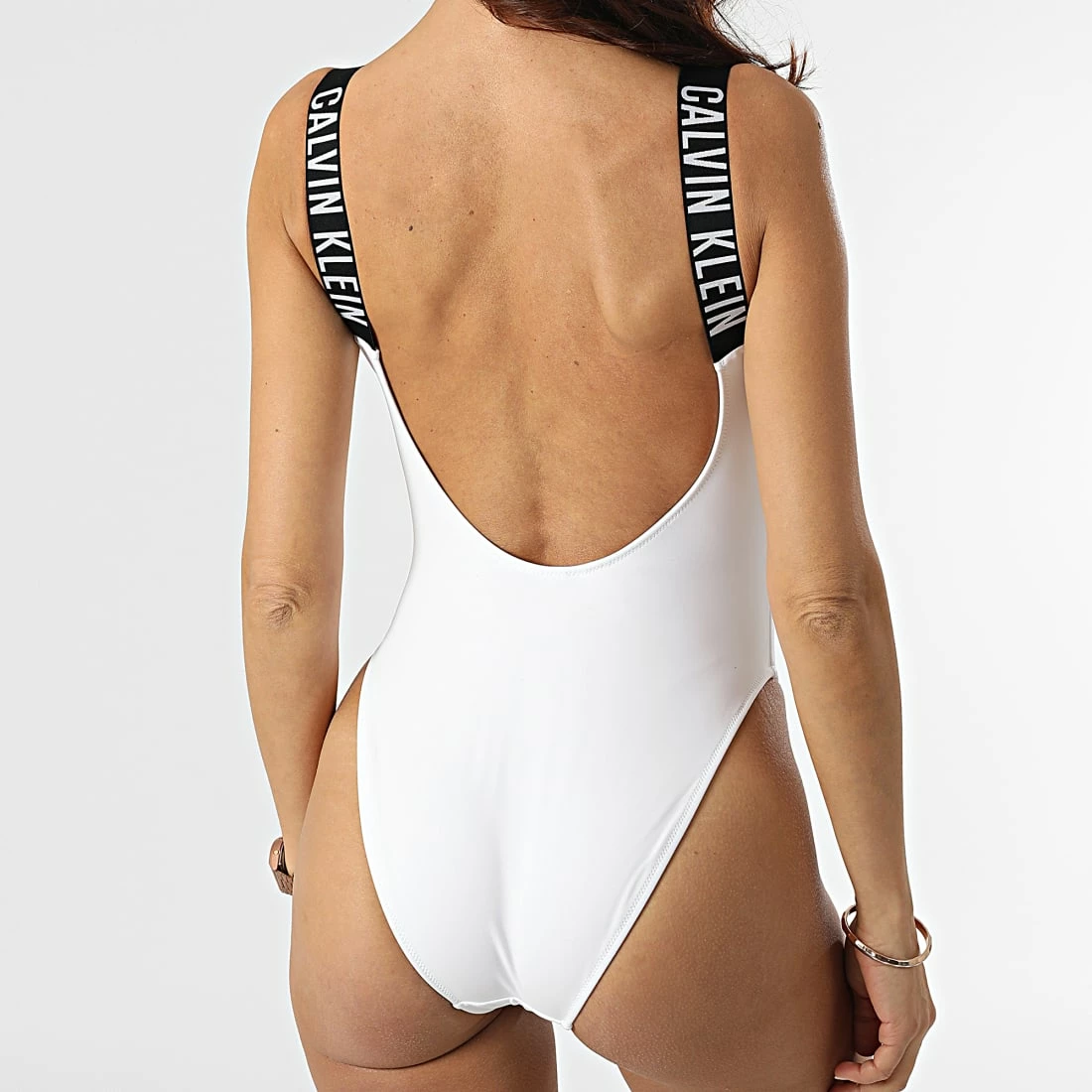 Top 10 👍 Body Femme Scoop Back One Piece 1597 Blanc de Calvin Klein ✔️ 4 Top 10 👍 Body Femme Scoop Back One Piece 1597 Blanc de Calvin Klein ✔️ – Image 4