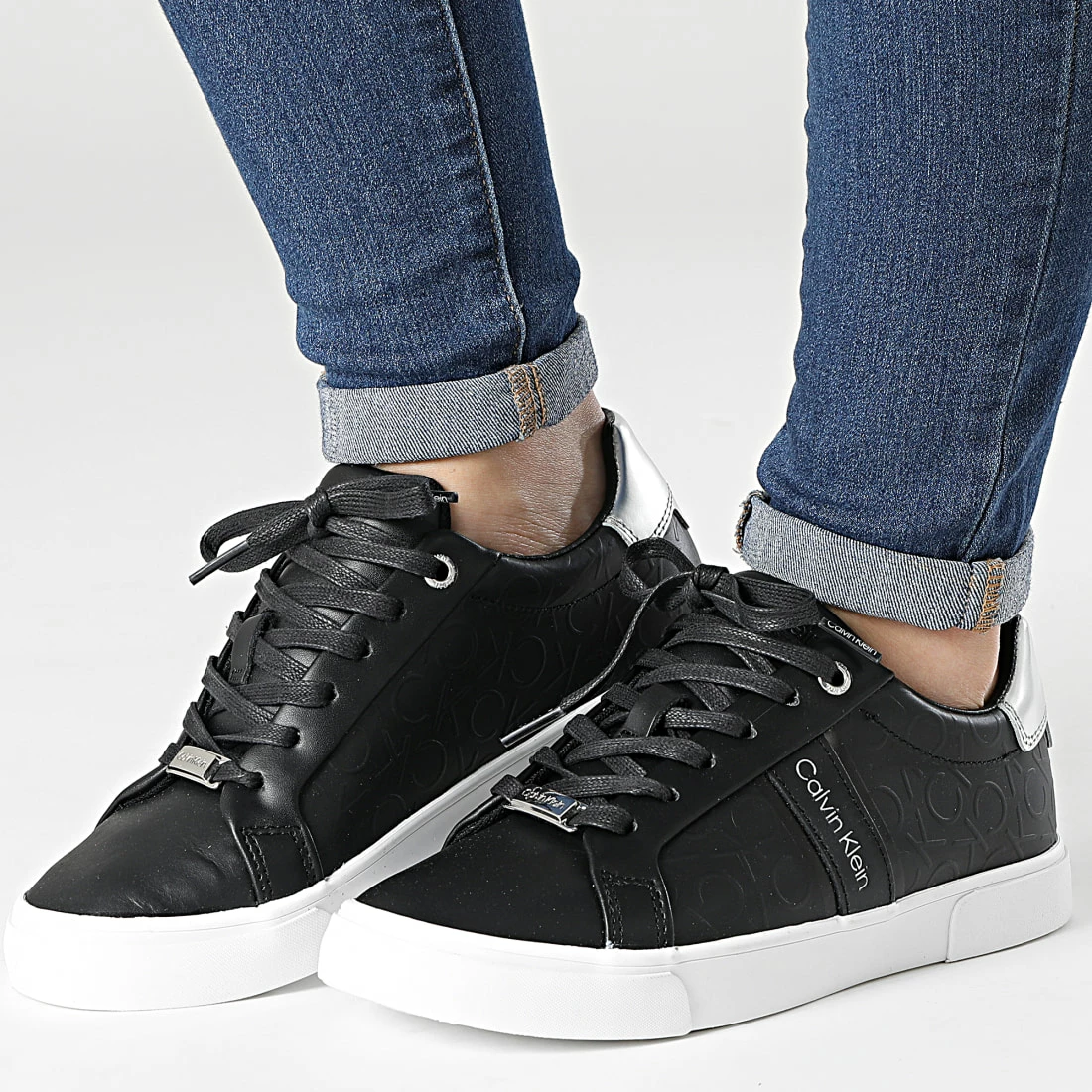 Meilleure affaire 🧨 Baskets Femme Low Pro Lace Up 0870 Black de Calvin Klein 🔔 1 Meilleure affaire 🧨 Baskets Femme Low Pro Lace Up 0870 Black de Calvin Klein 🔔