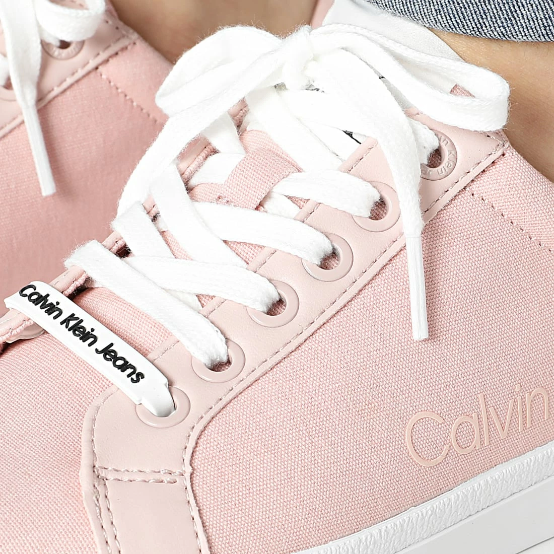 Coupon 🤩 Baskets Femme Low Profile Lace Up 0057 Pale Conch Shell de Calvin Klein 🛒 2 Coupon 🤩 Baskets Femme Low Profile Lace Up 0057 Pale Conch Shell de Calvin Klein 🛒 – Image 2