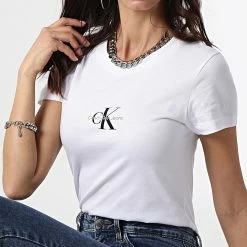 Meilleur prix 🎁 Tee 👚 Shirt Femme 7902 Blanc de Calvin Klein 🔔 -France Calvin Klein Soldes 2024 calvin klein 303531 J20J217902 0K4 20220211T145505 03