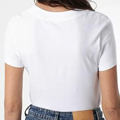 Meilleur prix 🎁 Tee 👚 Shirt Femme 7902 Blanc de Calvin Klein 🔔 -France Calvin Klein Soldes 2024 calvin klein 303531 J20J217902 0K4 20220211T145506 04