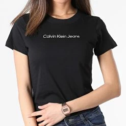 Le moins cher 🔔 Tee 👕 Shirt Femme 8263 Noir de Calvin Klein 🤩