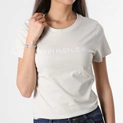 Grosses soldes 🎁 Lot De 2 Tee 👚 Shirt Femme 6466 Blanc Beige de Calvin Klein ⌛ -France Calvin Klein Soldes 2024 calvin klein 304123 J20J216466 ACF 20220223T152526 03