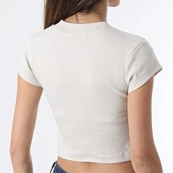 Sortie 🌟 Tee 👚 Shirt Femme 8337 Beige de Calvin Klein 🤩 -France Calvin Klein Soldes 2024 calvin klein 304153 J20J218337 ACF 20220223T152908 04