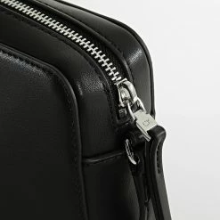 De gros 👏 Sac A Main Femme Set Camera Bag 9123 Noir de Calvin Klein 🧨 6 De gros 👏 Sac A Main Femme Set Camera Bag 9123 Noir de Calvin Klein 🧨 -France Calvin Klein Soldes 2024 calvin klein 304404 K60K609123 BAX 20220304T160812 03