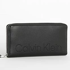 Grosses soldes 🧨 Portefeuille Femme 9191 Noir de Calvin Klein 🤩