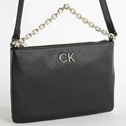 Offres 🥰 Sac A Main Femme Re-Lock Crossbody 9115 Noir de Calvin Klein 🌟
