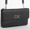 Remise 🛒 Sac A Main Femme Re-Lock Crossbody 9140 Noir de Calvin Klein 😍