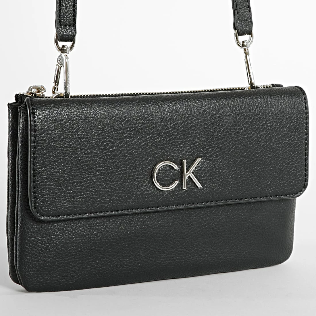 Remise 🛒 Sac A Main Femme Re-Lock Crossbody 9140 Noir de Calvin Klein 😍 1 Remise 🛒 Sac A Main Femme Re-Lock Crossbody 9140 Noir de Calvin Klein 😍