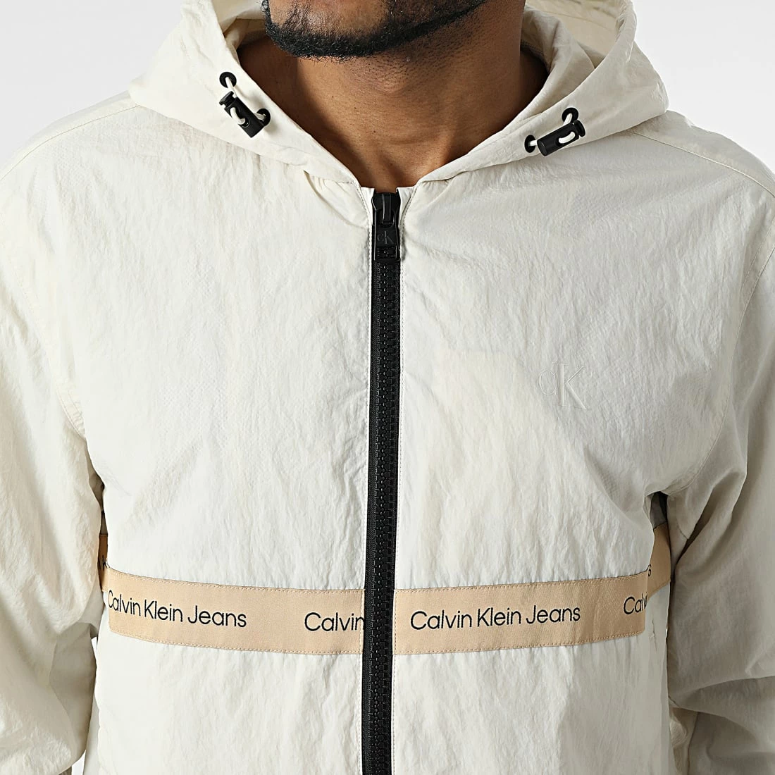 De gros 🌟 Coupe Vent Contrast Tape 0739 Beige de Calvin Klein 🎉 2 De gros 🌟 Coupe Vent Contrast Tape 0739 Beige de Calvin Klein 🎉 – Image 2