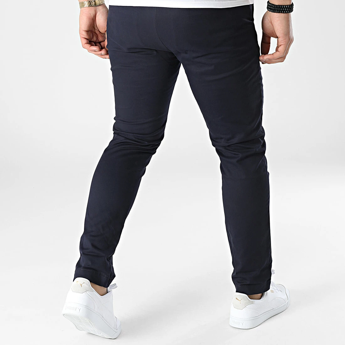 Bon marché 🌟 Pantalon Chino CKJ 026 7669 Bleu Marine de Calvin Klein 👏 4 Bon marché 🌟 Pantalon Chino CKJ 026 7669 Bleu Marine de Calvin Klein 👏 – Image 4