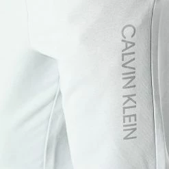 Acheter 🥰 Pantalon Jogging 1P606 Gris Clair Réfléchissant de Calvin Klein ⭐ -France Calvin Klein Soldes 2024 calvin klein 306982 GMF1P606 060 20220304T155606 03