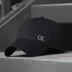 Tout neuf 🌟 Casquette CK Outlined BB Cap 8252 Noir de Calvin Klein 🎁 -France Calvin Klein Soldes 2024 calvin klein 306995 K50K508252 BAX 20220330T110010 05