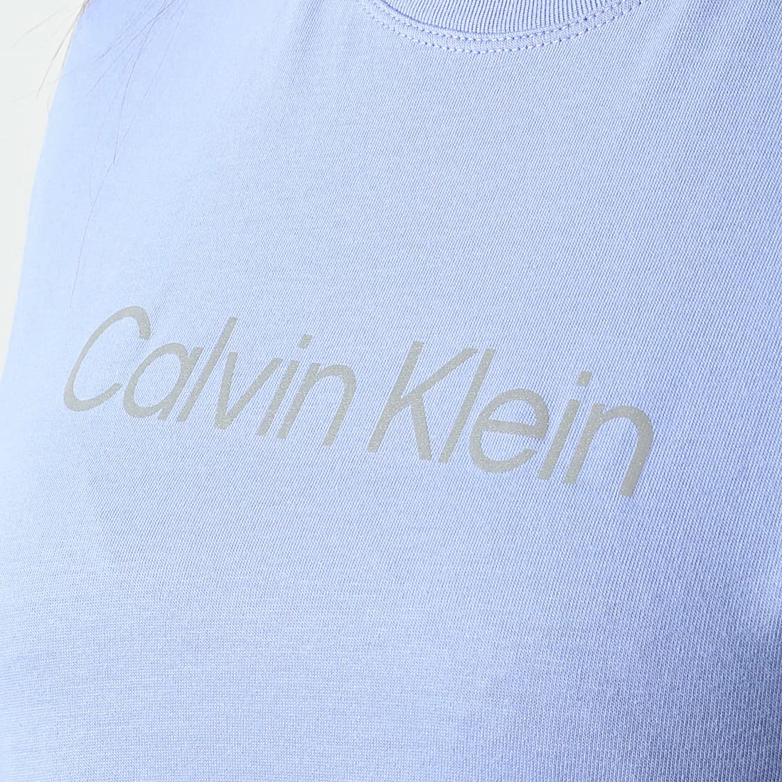 Meilleur prix 🔔 Tee 👕 Shirt Femme Crop GWS2K187 Lavande de Calvin Klein 🛒 2 Meilleur prix 🔔 Tee 👕 Shirt Femme Crop GWS2K187 Lavande de Calvin Klein 🛒 – Image 2
