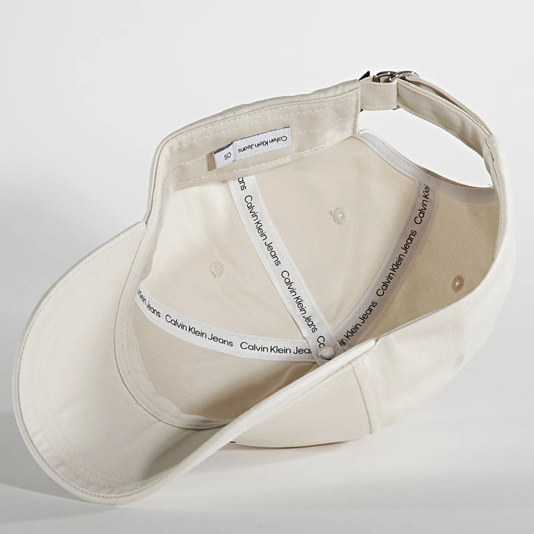Meilleure affaire 🤩 Casquette Dynamic 8974 Beige de Calvin Klein ✨ 4 Meilleure affaire 🤩 Casquette Dynamic 8974 Beige de Calvin Klein ✨ – Image 4