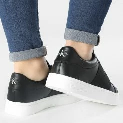 Offres 🧨 Baskets Femme Classic Cupsole 0499 Black de Calvin Klein 🔥 -France Calvin Klein Soldes 2024 calvin klein 307904 YW0YW00499 BDS 20220315T160302 04