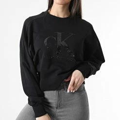 Le moins cher 🎉 Sweat Crewneck Femme 8164 Noir de Calvin Klein 😀 -France Calvin Klein Soldes 2024 calvin klein 308417 J20J218164 BEH 20220310T161245 03