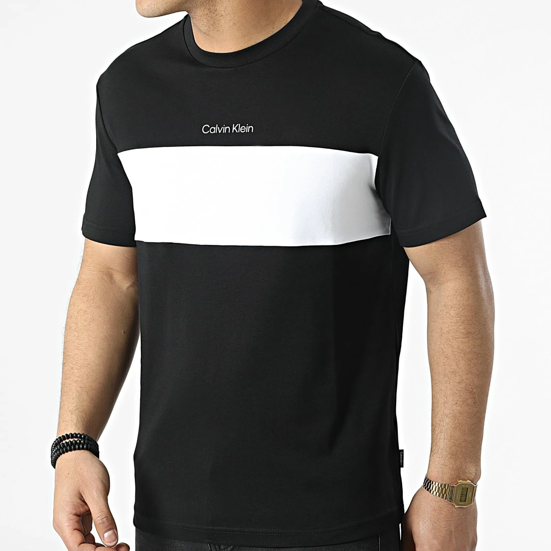 Coupon ❤️ Tee 👚 Shirt Color Blocking Logo 8743 Noir Blanc de Calvin Klein 🥰 1 Coupon ❤️ Tee 👚 Shirt Color Blocking Logo 8743 Noir Blanc de Calvin Klein 🥰