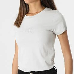 Meilleure vente ❤️ Tee 👕 Shirt Femme 7902 Gris de Calvin Klein ⭐ -France Calvin Klein Soldes 2024 calvin klein 309581 J20J217902 P06 20220408T114400 03