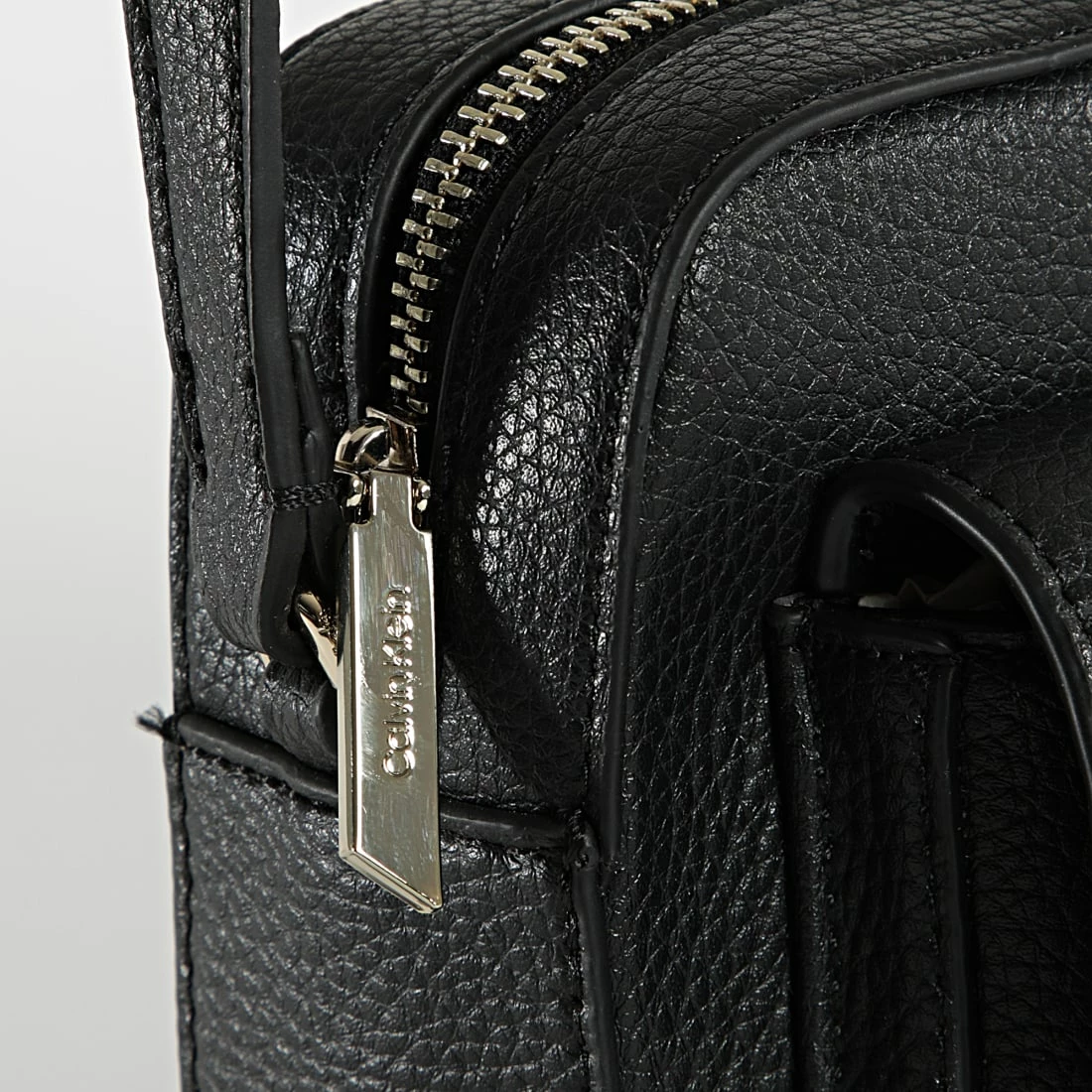 Les meilleures critiques de ❤️ Sac A Main Femme Re-Lock 9397 Noir de Calvin Klein 🔥 3 Les meilleures critiques de ❤️ Sac A Main Femme Re-Lock 9397 Noir de Calvin Klein 🔥 – Image 3