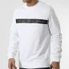 Le moins cher 🌟 Sweat Crewneck Contrast Instit Stripe 0623 Blanc de Calvin Klein 🔥