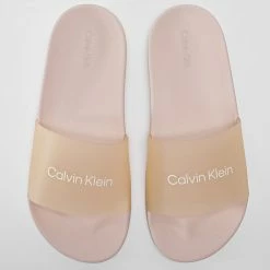 Sortie ⭐ Claquettes Femme Pool Slide Rubber 0858 Spring Rose de Calvin Klein 🛒 -France Calvin Klein Soldes 2024 calvin klein 312288 HW0HW00858 TER 20220415T162036 04