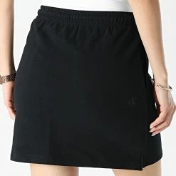 Vente flash 😉 Jupe Jogging Femme 8726 Noir de Calvin Klein 👏 -France Calvin Klein Soldes 2024 calvin klein 312430 J20J218726 BEH 20220421T152936 04