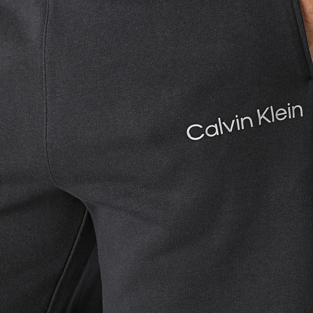 Offres ❤️ Short Jogging GMS2S804 Noir de Calvin Klein 🌟 2 Offres ❤️ Short Jogging GMS2S804 Noir de Calvin Klein 🌟 – Image 2