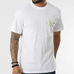 Coupon 🎁 Tee 👕 Shirt 0196 Beige Clair de Calvin Klein 🛒 -France Calvin Klein Soldes 2024 calvin klein 314888 J30J320196 YAF 20220421T135844 03