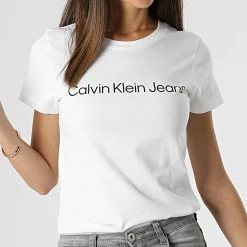 Promo 😉 Lot De 2 Tee 👕 Shirts Femme 0161 Blanc Noir de Calvin Klein 💯 -France Calvin Klein Soldes 2024 calvin klein 315566 J20J220161 YAF 20220506T110759 05