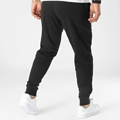Les meilleures critiques de 😉 Pantalon Jogging Interlock Micro Logo 8941 Noir de Calvin Klein 🥰 -France Calvin Klein Soldes 2024 calvin klein 315833 K10K108941 BEH 20220510T135752 04