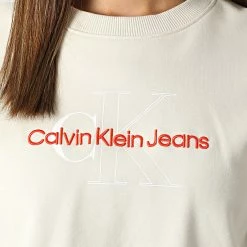 Nouveau 😀 Sweat Crewneck Femme Crop 8165 Beige de Calvin Klein 😍 -France Calvin Klein Soldes 2024 calvin klein 315891 J20J218165 ACF 20220512T155113 02