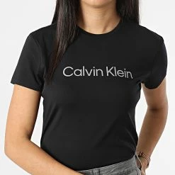 Budget 💯 Tee 👚 Shirt Femme Crop 2K140 Noir de Calvin Klein 🛒 6 Budget 💯 Tee 👚 Shirt Femme Crop 2K140 Noir de Calvin Klein 🛒 -France Calvin Klein Soldes 2024 calvin klein 315895 GWS2K140 BAE 20220429T163225 03