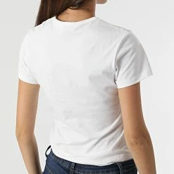 Le moins cher 💯 Tee 👕 Shirt Femme 9002 Blanc de Calvin Klein ⭐ -France Calvin Klein Soldes 2024 calvin klein 316186 J20J219002 YAF 20220512T160138 04