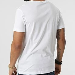 Tout neuf 🔥 Tee 👚 Shirt Poche Monogram Logo 9876 Blanc de Calvin Klein 🤩 -France Calvin Klein Soldes 2024 calvin klein 316554 J30J319876 0K4 20220427T161823 04