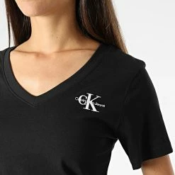 Le moins cher 😉 Tee 👕 Shirt Col V Femme 9138 Noir de Calvin Klein 👏 -France Calvin Klein Soldes 2024 calvin klein 316808 J20J219138 BEH 20220506T110539 02