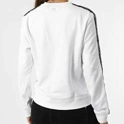Le moins cher ✔️ Sweat Crewneck A Bandes GWS2W316 Blanc de Calvin Klein 🧨 -France Calvin Klein Soldes 2024 calvin klein 317315 GWS2W316 YAF 20220518T152402 04
