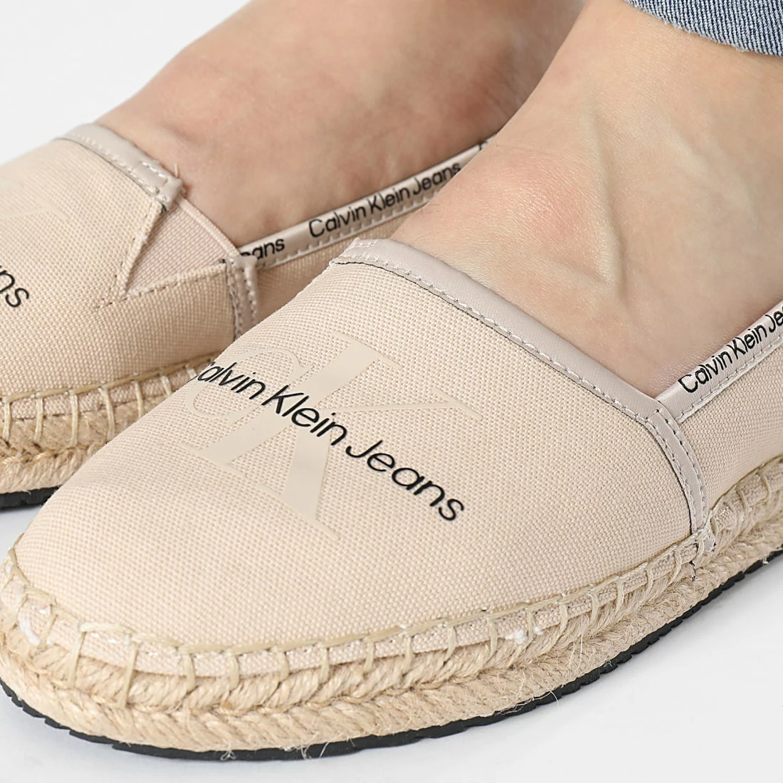 Acheter 🛒 Espadrilles Femme Monogram 0660 Tuscan Beige de Calvin Klein ✨ 2 Acheter 🛒 Espadrilles Femme Monogram 0660 Tuscan Beige de Calvin Klein ✨ – Image 2