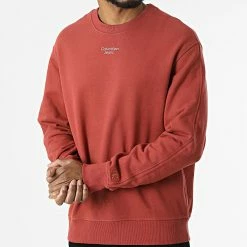 Acheter 😀 Sweat Crewneck Stacked Logo 0044 Rouge Brique de Calvin Klein ❤️ -France Calvin Klein Soldes 2024 calvin klein 319327 J30J320044 XLN 20220518T145201 03