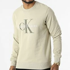 Tout neuf 🌟 Sweat Crewneck Seasonal Monogram 0903 Beige de Calvin Klein 🧨