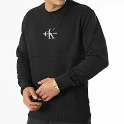 Meilleur prix 🎁 Sweat Crewneck Monologo 0837 Noir de Calvin Klein 🌟 6 Meilleur prix 🎁 Sweat Crewneck Monologo 0837 Noir de Calvin Klein 🌟 -France Calvin Klein Soldes 2024 calvin klein 320097 J30J320837 BEH 20220524T141106 03