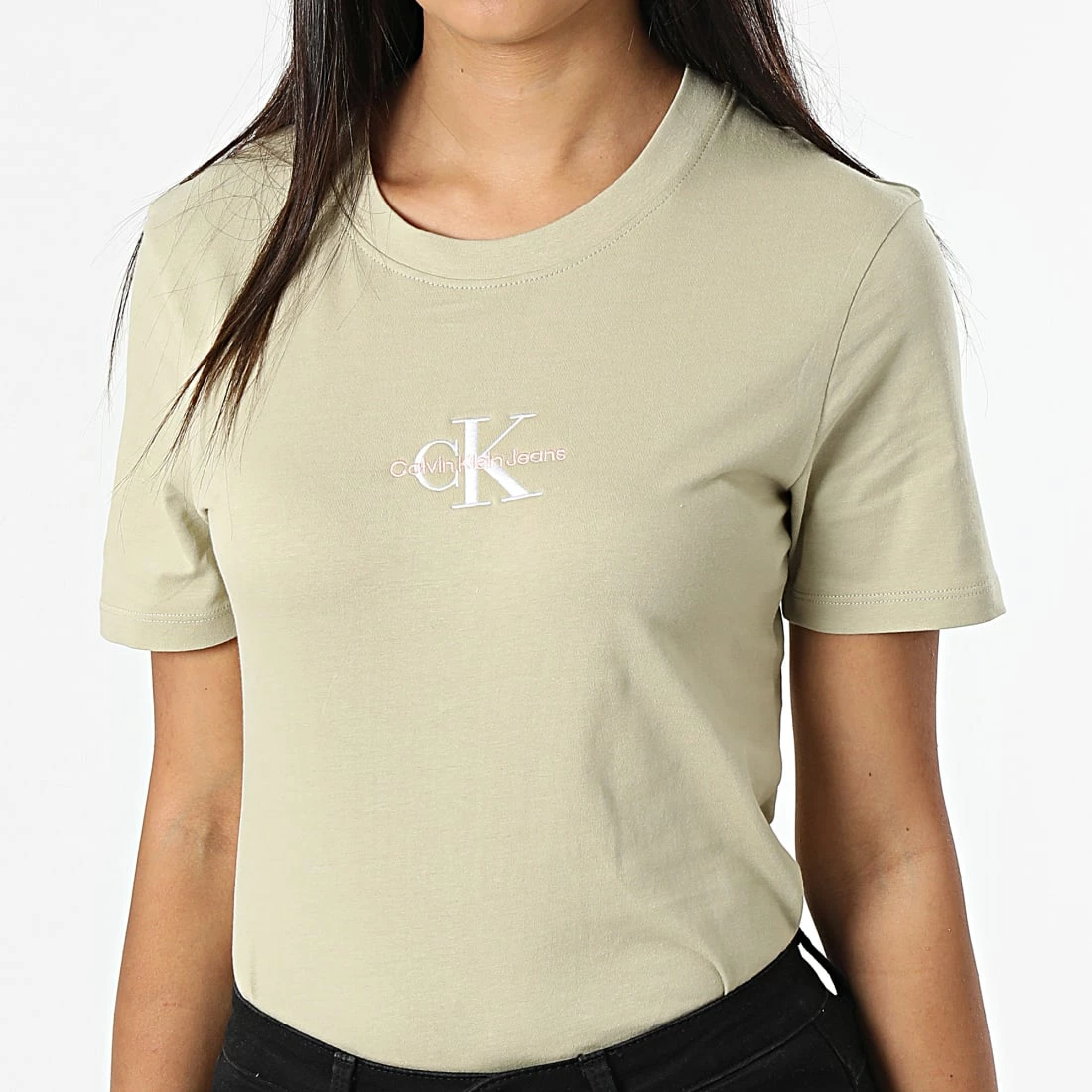 Meilleure affaire ⭐ Tee 👕 Shirt Femme 9135 Vert Kaki de Calvin Klein 🔥 3 Meilleure affaire ⭐ Tee 👕 Shirt Femme 9135 Vert Kaki de Calvin Klein 🔥 – Image 3
